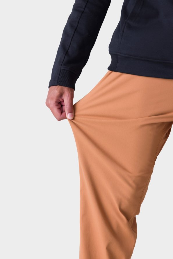 686_EVERYWHERE_RELAXED_PANT_BISCUIT_17384-min_3affa4ab-01b2-4d8e-bdf7-530031f64083_BISCUIT