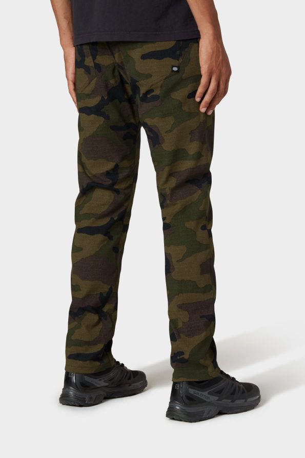 EVERYWHERE_PANT_MERINO_SLIM_KCRGNS13_DKCM_0002_DARK-CAMO