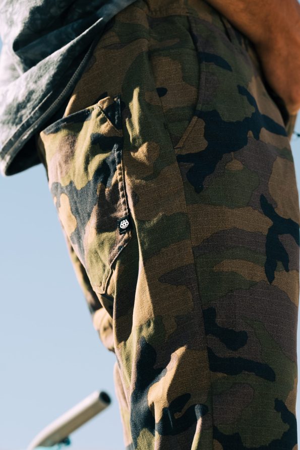 KCRGNS07_DKCM_7_f1580fb4-7a25-4840-866d-f1665b256a93_DARK-CAMO