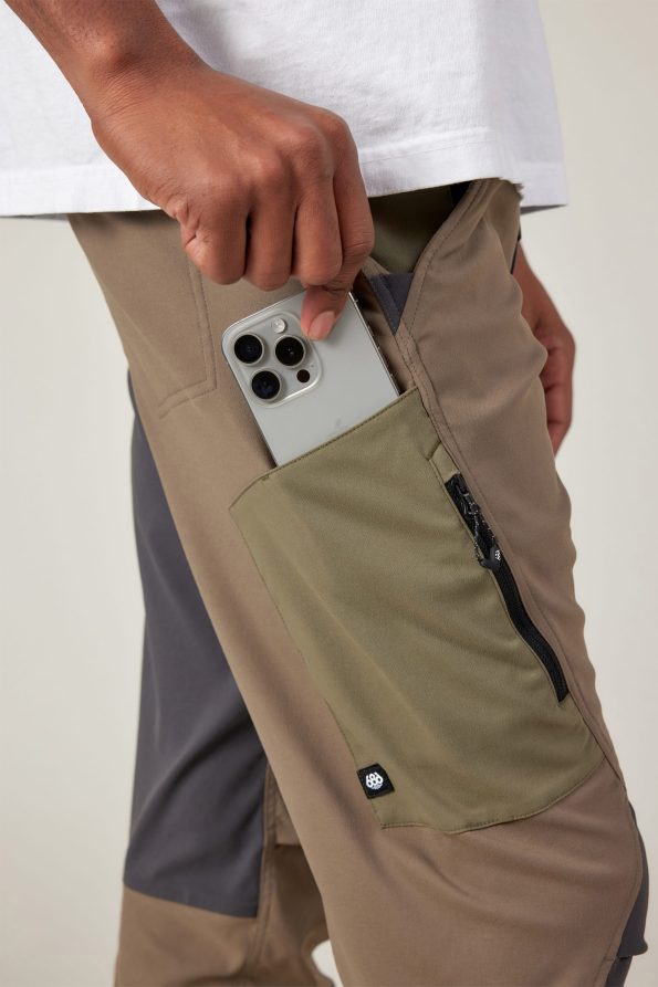 KCRGNS14_TBIC_8_86115758-b0a9-4f73-a57f-69ac07e2f745_TOBACCO-CHARCOAL-COLORBLOCK